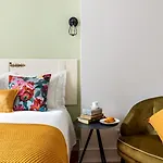 Lel Madalena Lisboa